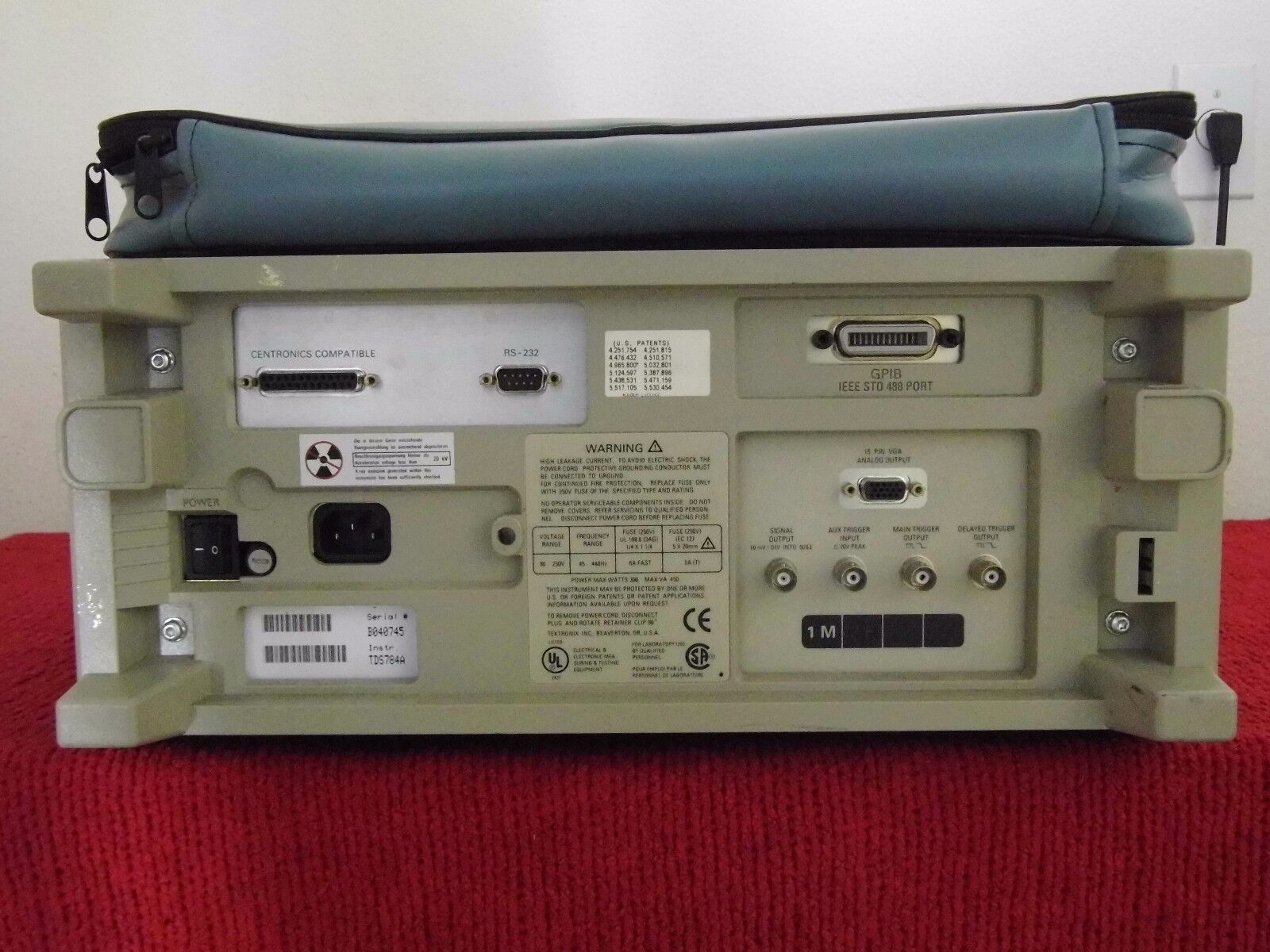 Tektronix TDS784A DPO Oscilloscope 1GHz, 4GS/s Opt 1M Tektronix TDS784A DPO Oscilloscope 1GHz, 4GS/s Opt 1M